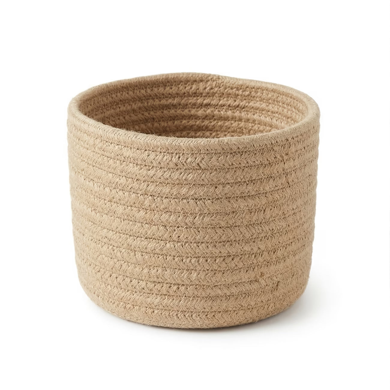 Round woven basket