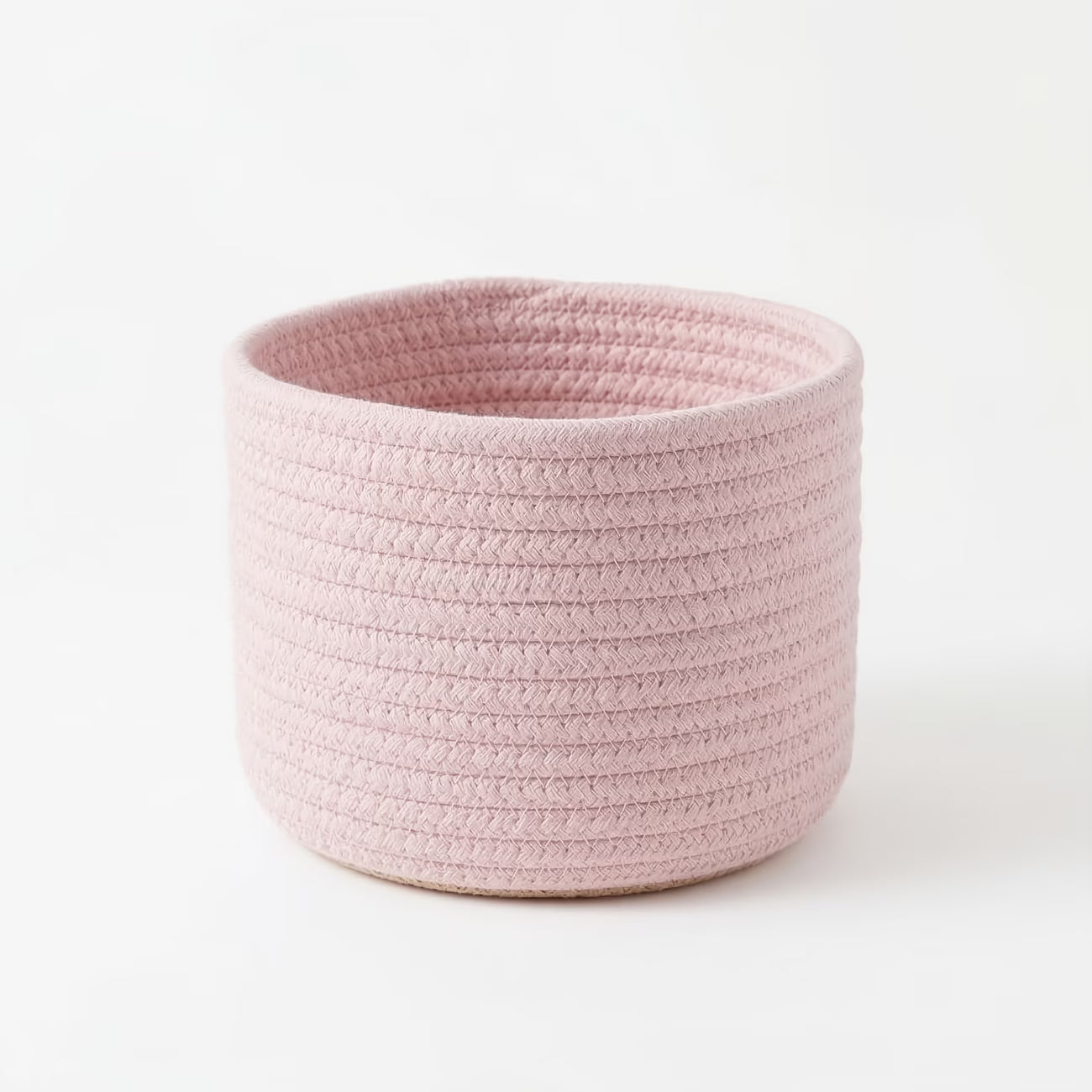 Round woven basket